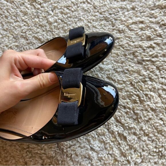 Salvatore Ferragamo  Patent Leather Black Flats Made in Italy Size 7.5 - Picture 11 of 12